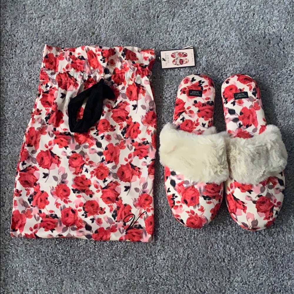 VS slippers